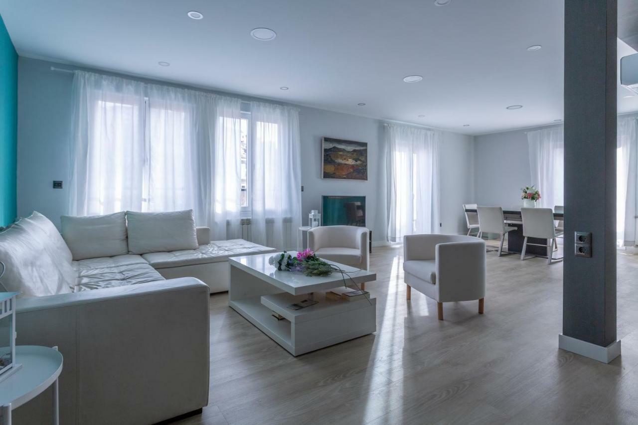 Gran Via Deluxe Lejlighed Granada Eksteriør billede