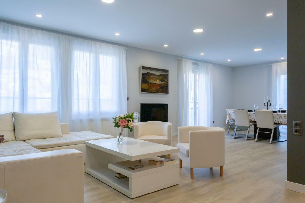 Gran Via Deluxe Lejlighed Granada Eksteriør billede